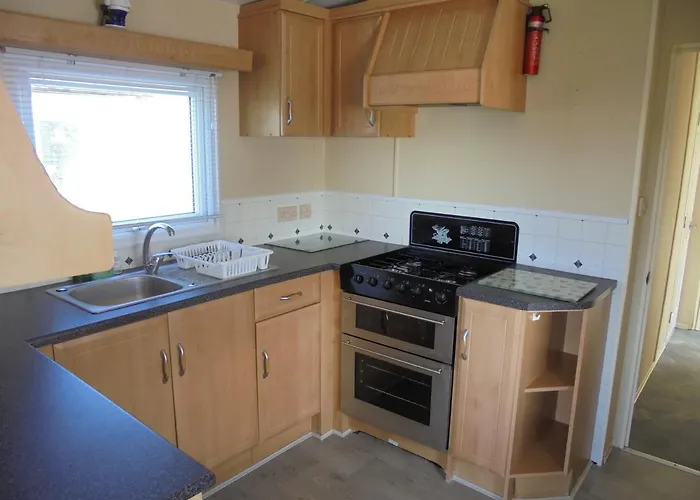 6 Berth Heated On The Chase